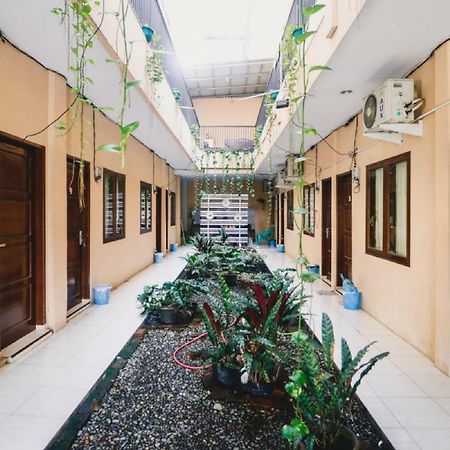 Reddoorz Near Jalan Gatot Subroto Medan Hotel Buitenkant foto