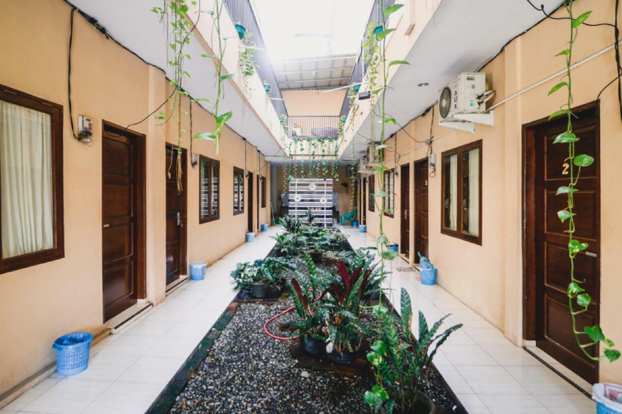 Reddoorz Near Jalan Gatot Subroto Medan Hotel Buitenkant foto